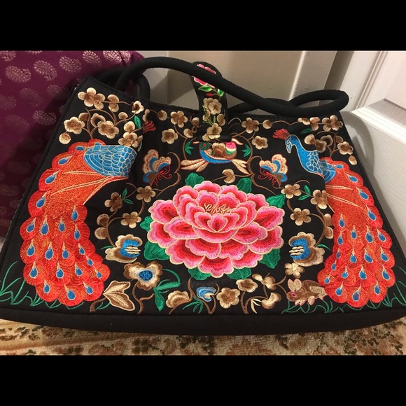 Large Embroidered handbag - Picture 2 of 8